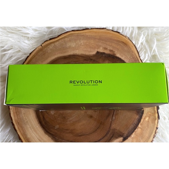 NWT Makeup Revolution Simpsons Bouvier Coven Makeup Brush Set - Picture 5 of 6